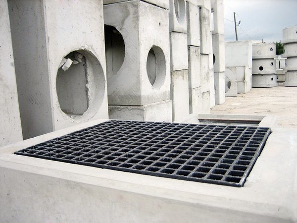 EnviroComposite Stormwater Grate Photo